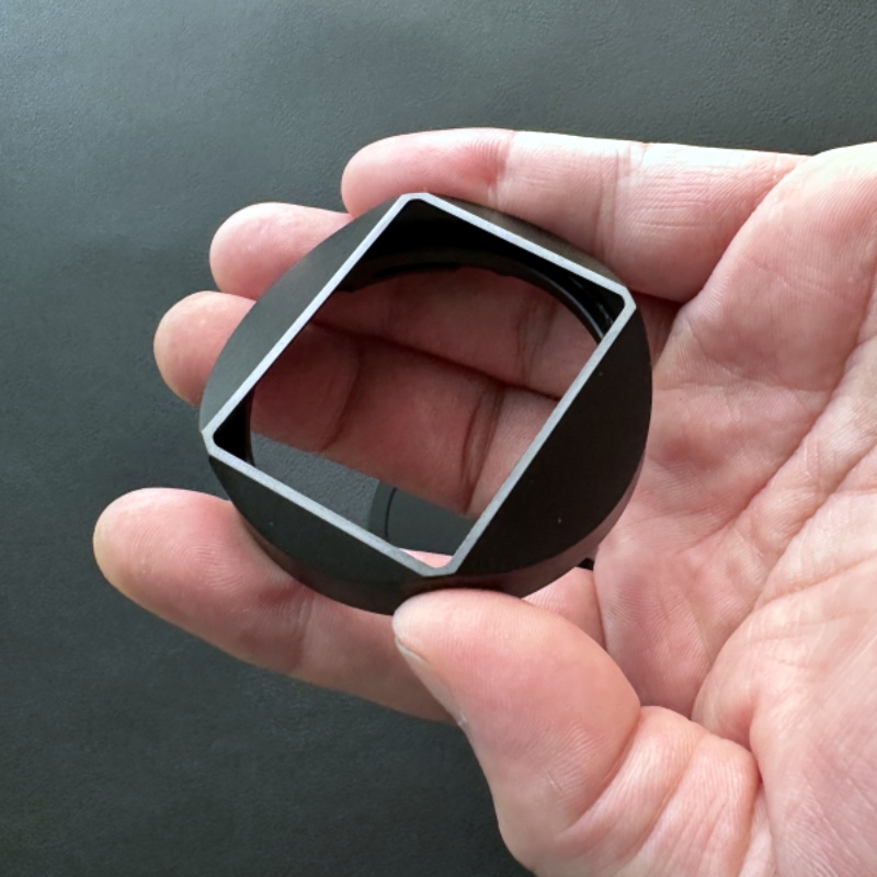 金属バヨネットスクエアレンズフード キャップ付き VOIGT - Lens Cap Vintage のレビューと価格