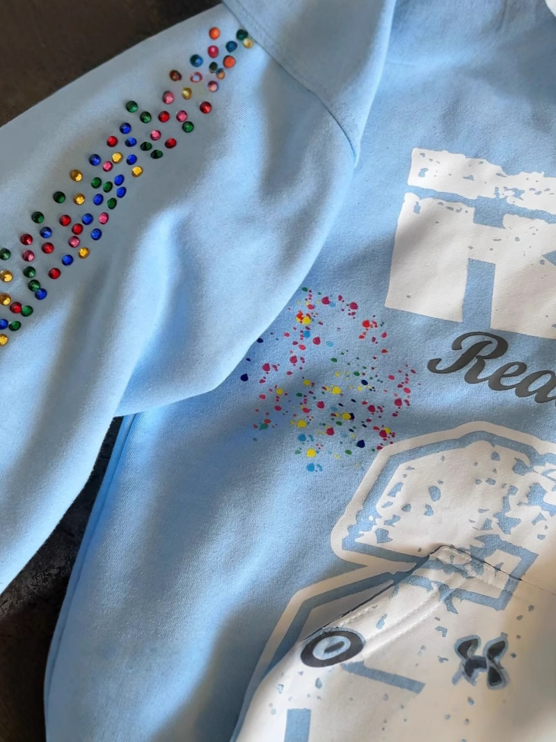 秋のヴィンテージ風新作、ホットなレンガ文字プリントのカーディ - Vintage Zip Hoodie のレビューと価格